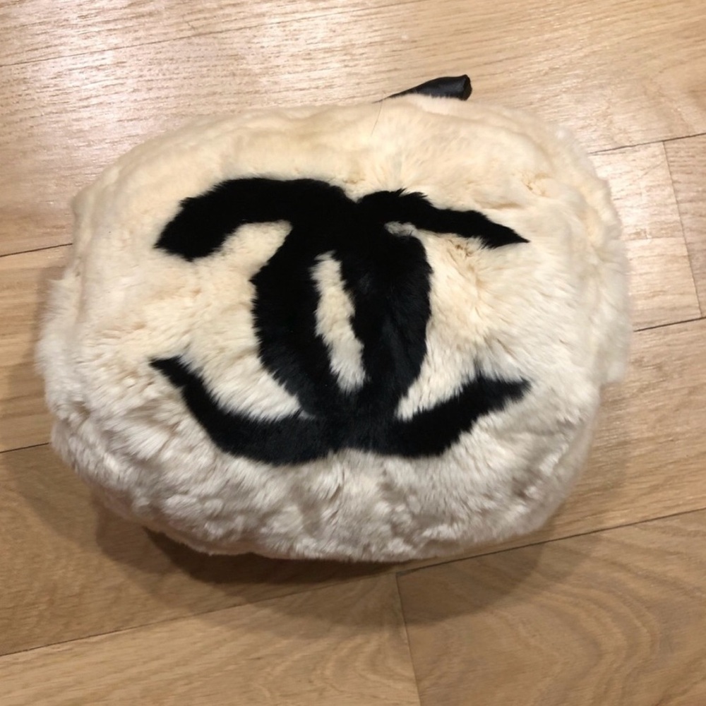 Vintage Chanel Fur Hand warmer